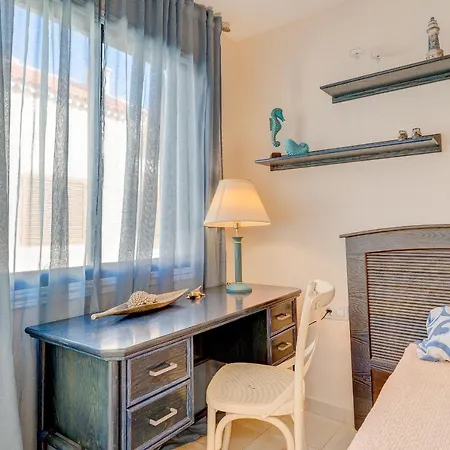 Villa Alicia Compostella Beach Resort, Front Line Holiday